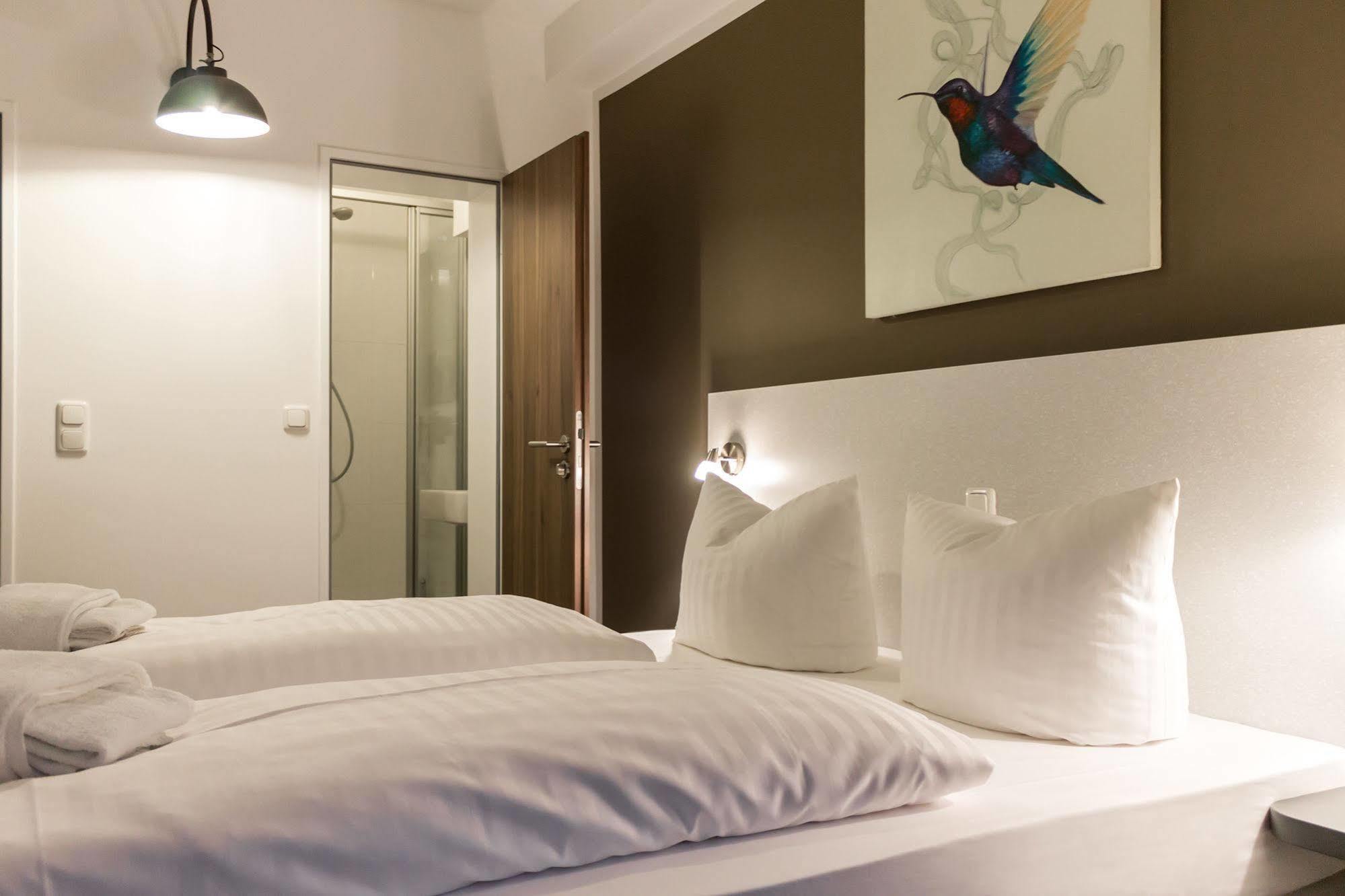 Hotel West Hamburgo Exterior foto