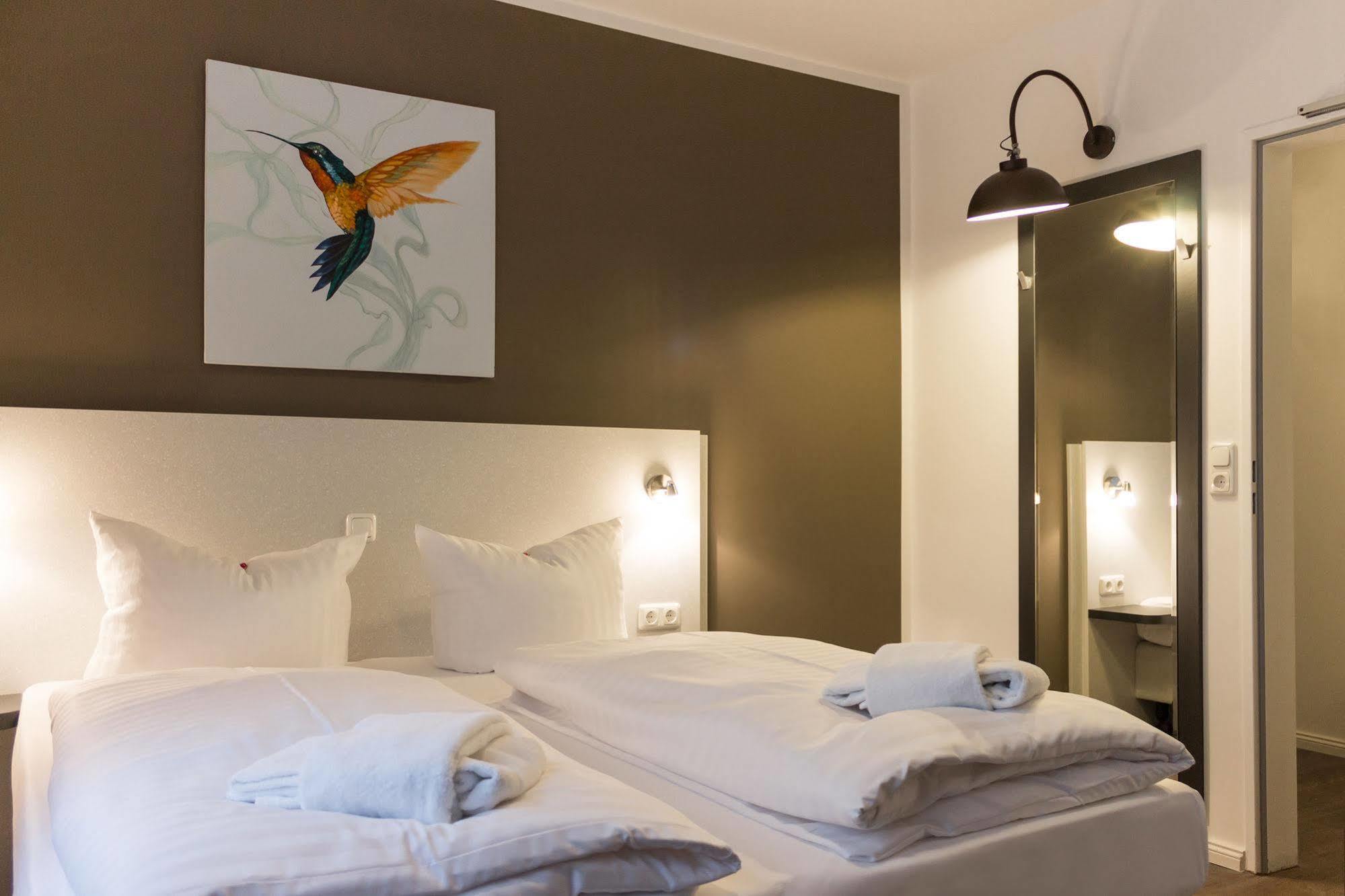 Hotel West Hamburgo Exterior foto
